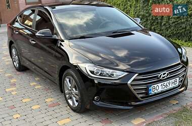 Седан Hyundai Elantra 2016 в Вінниці