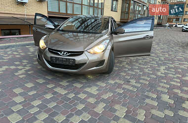 Седан Hyundai Elantra 2013 в 