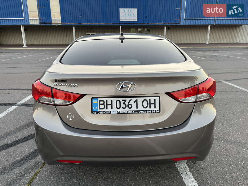 Седан Hyundai Elantra 2013 в Кременчуге фото 4 Седан Hyundai Elantra 2013 в Кременчуге