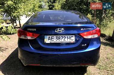Седан Hyundai Elantra 2013 в 