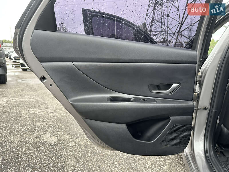 Седан Hyundai Elantra 2021 в Харкові