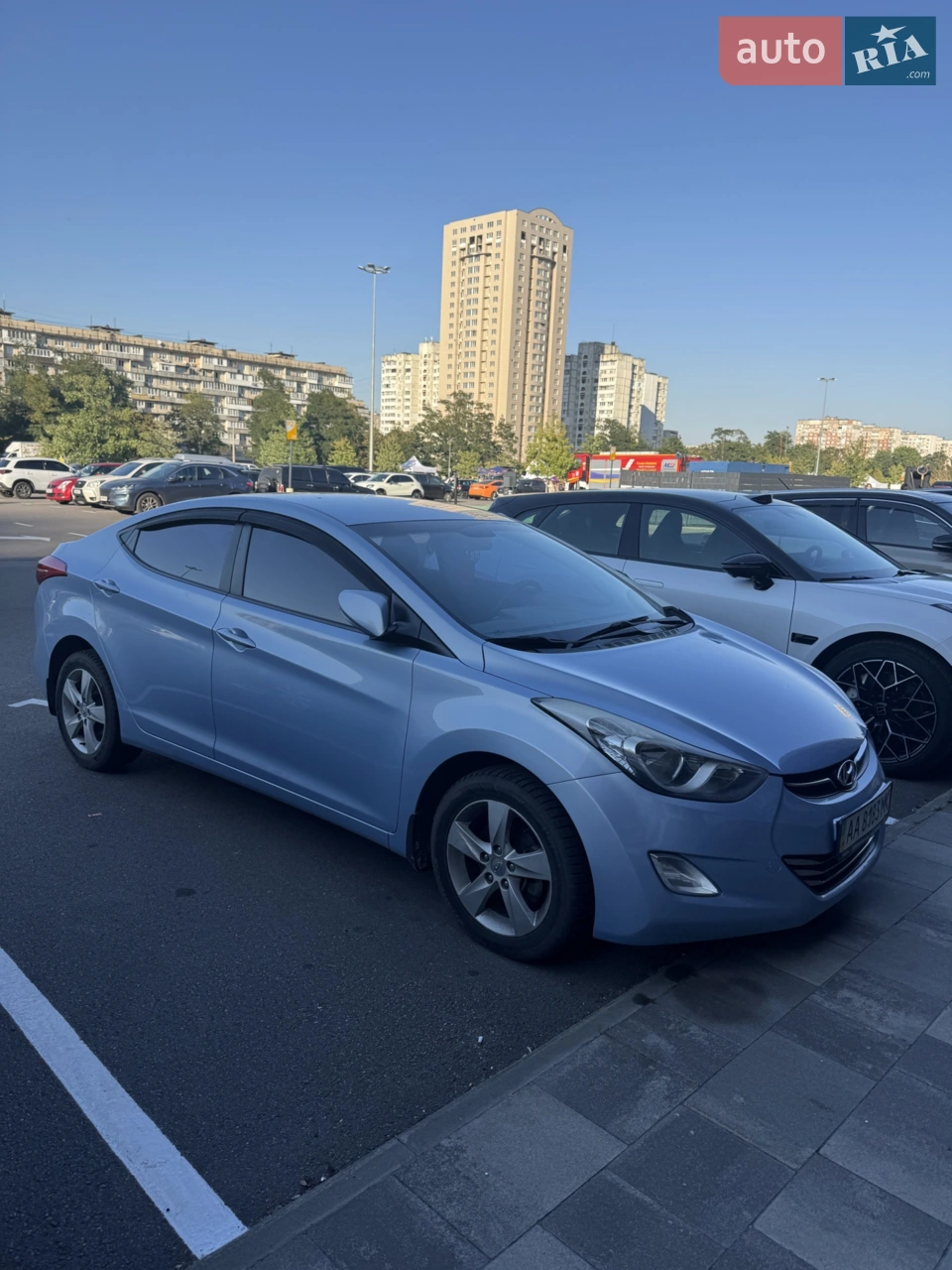 2014 Hyundai Elantra - мініатюра 17