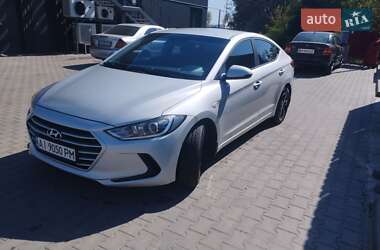 Седан Hyundai Elantra 2016 в Димері