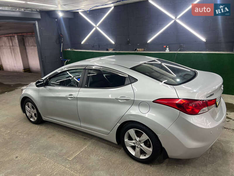 Седан Hyundai Elantra 2012 в Києві фото 4 Седан Hyundai Elantra 2012 в Києві