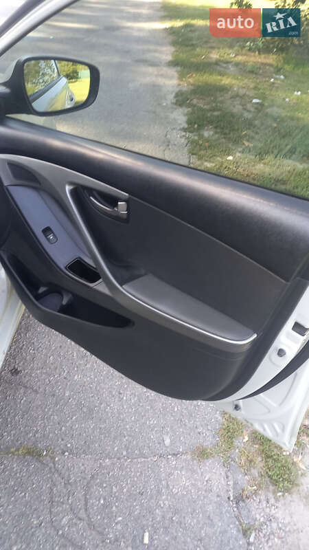 Седан Hyundai Elantra 2012 в Кременчуге