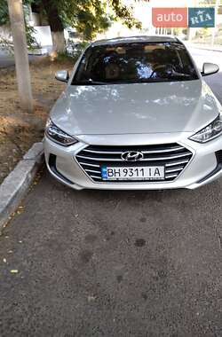 Седан Hyundai Elantra 2018 в Одессе
