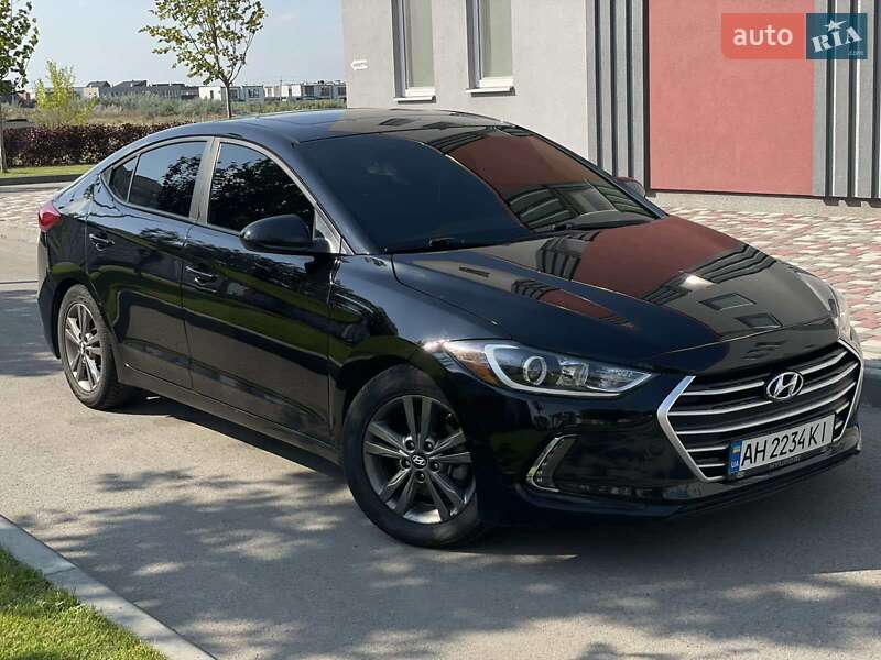 Hyundai Elantra 2017