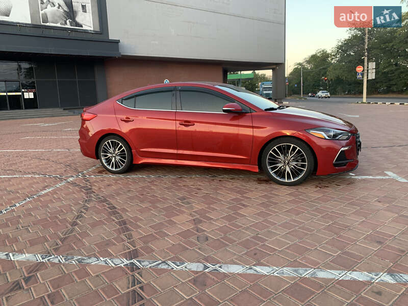 Седан Hyundai Elantra 2017 в Одессе