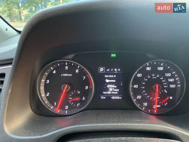 Седан Hyundai Elantra 2017 в Одессе