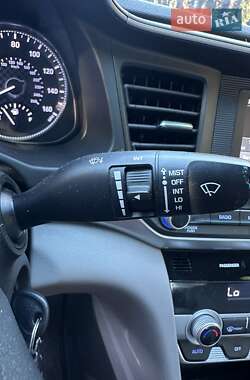 Седан Hyundai Elantra 2020 в 