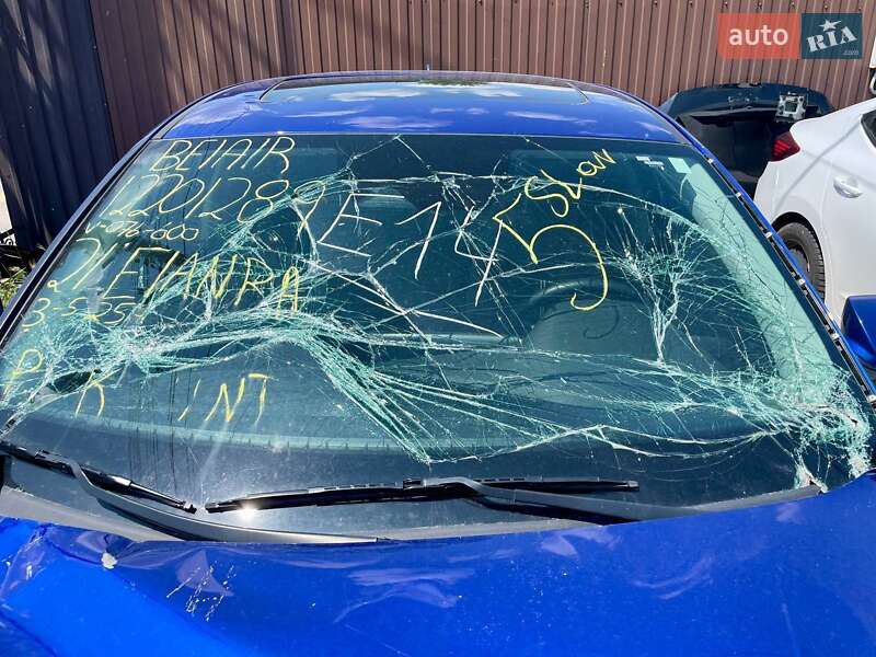 Седан Hyundai Elantra 2020 в Киеве