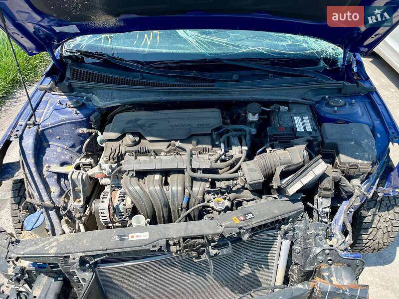 Седан Hyundai Elantra 2020 в Киеве