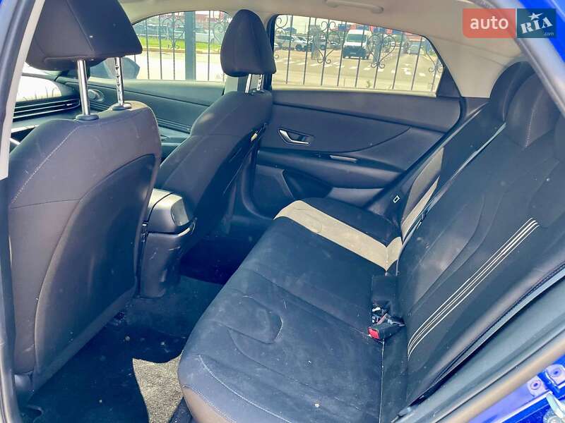 Седан Hyundai Elantra 2020 в Киеве