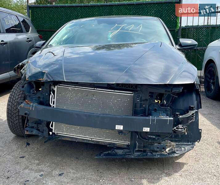 Седан Hyundai Elantra 2021 в Киеве фото Седан Hyundai Elantra 2021 в Киеве