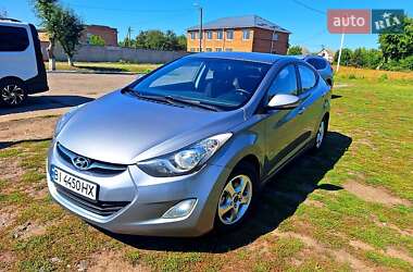 Седан Hyundai Elantra 2013 в Зіньківі