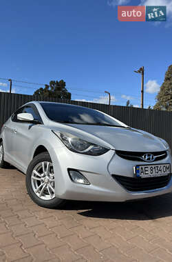 Седан Hyundai Elantra 2013 в Кривому Розі