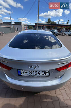 Седан Hyundai Elantra 2013 в 