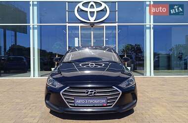 Хэтчбек Hyundai Elantra 2017 в 