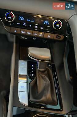 Седан Hyundai Elantra 2020 в Кривом Роге