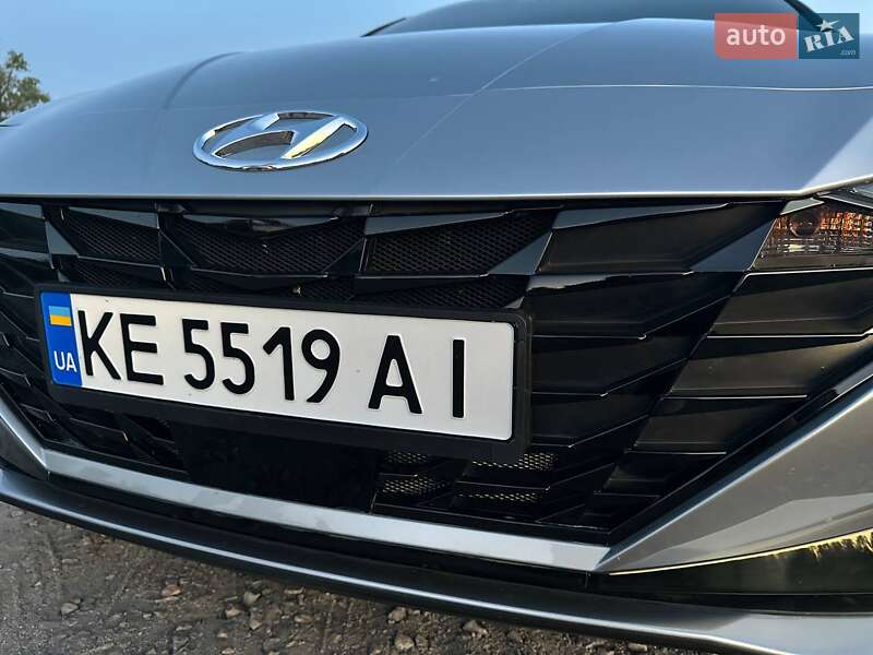 Седан Hyundai Elantra 2020 в Кривом Роге