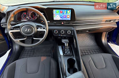 Седан Hyundai Elantra 2021 в 