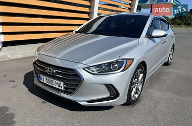 Седан Hyundai Elantra 2016 в Киеве