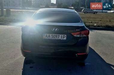 Седан Hyundai Elantra 2015 в 
