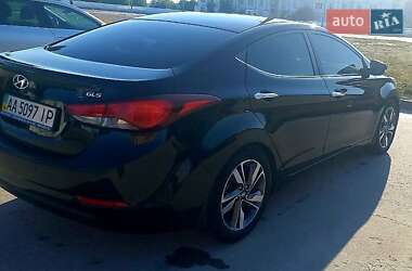 Седан Hyundai Elantra 2015 в 