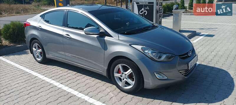 Седан Hyundai Elantra 2011 в Ямполі