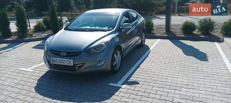 Седан Hyundai Elantra 2011 в Ямполі