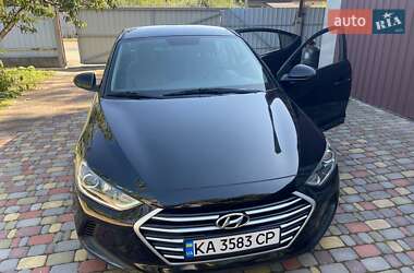 Седан Hyundai Elantra 2016 в Києві