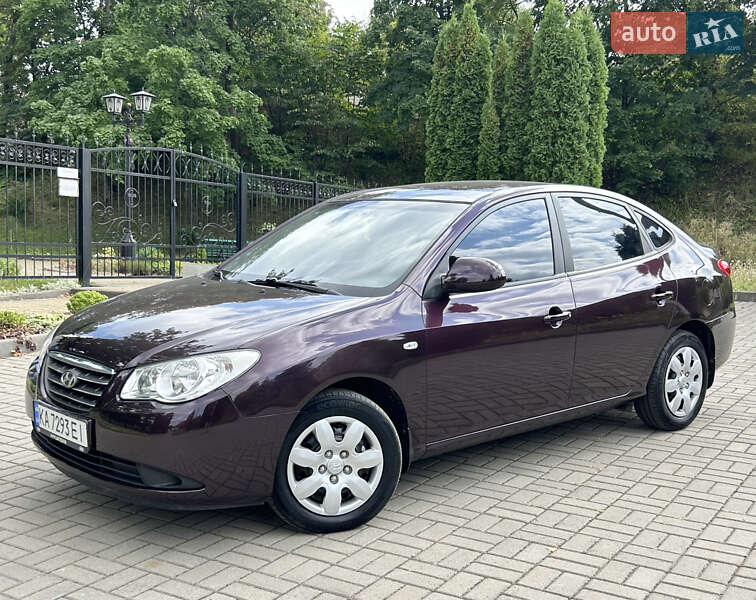 Седан Hyundai Elantra 2008 в Прилуках