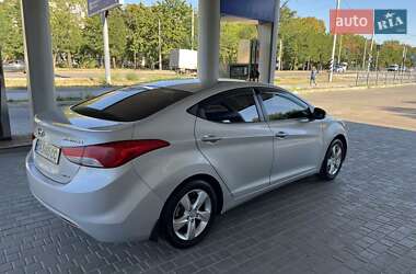 Седан Hyundai Elantra 2012 в 
