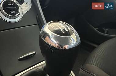 Седан Hyundai Elantra 2012 в 