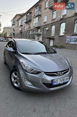 Седан Hyundai Elantra 2013 в Кривому Розі