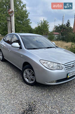Седан Hyundai Elantra 2008 в Кривому Розі