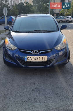Седан Hyundai Elantra 2015 в Києві