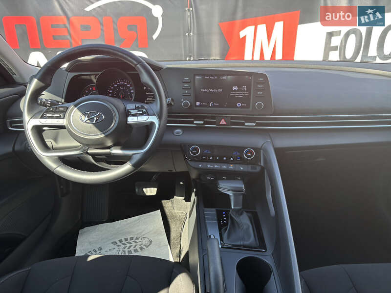Седан Hyundai Elantra 2021 в Киеве