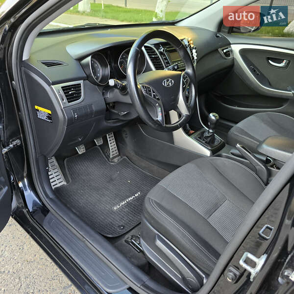 Хэтчбек Hyundai Elantra 2013 в Виннице