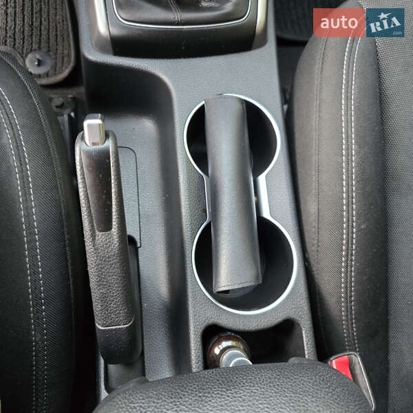 Хэтчбек Hyundai Elantra 2013 в Виннице