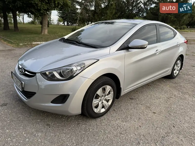 Hyundai Elantra 2011