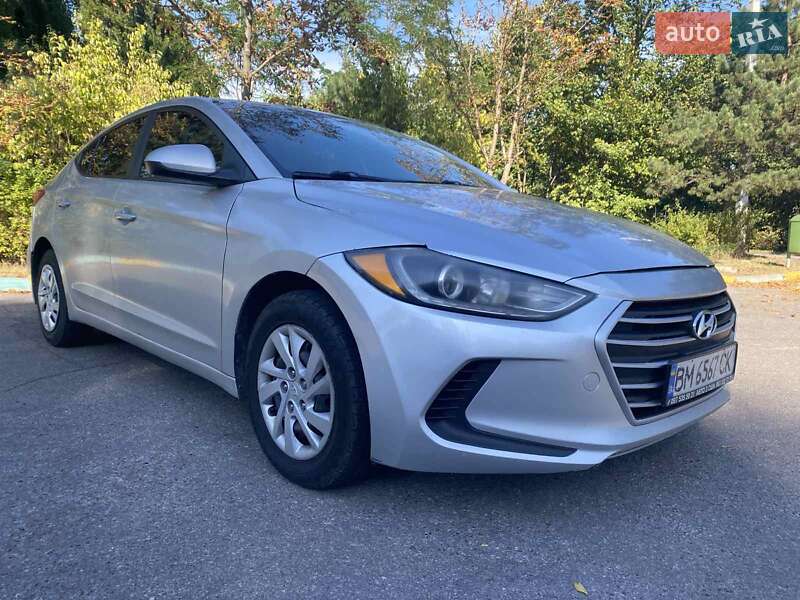 Седан Hyundai Elantra 2018 в Вите-Почтовой