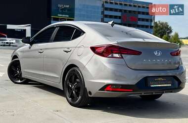 Седан Hyundai Elantra 2020 в 