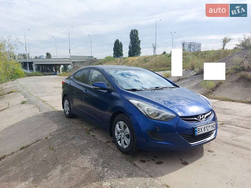 Седан Hyundai Elantra 2012 в Киеве