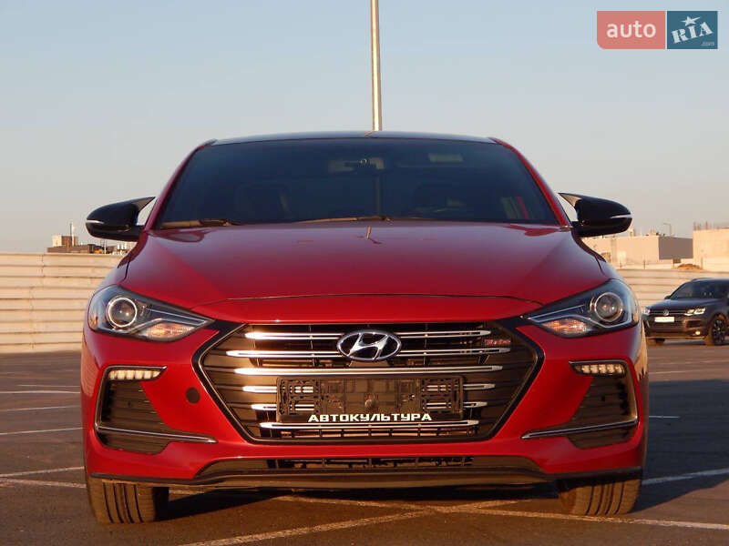 Седан Hyundai Elantra 2018 в Львове