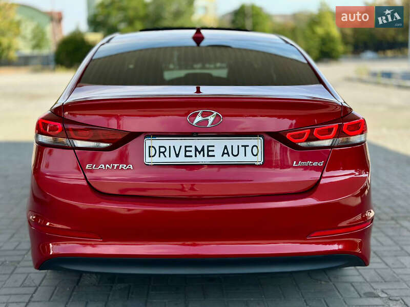 Седан Hyundai Elantra 2016 в Днепре