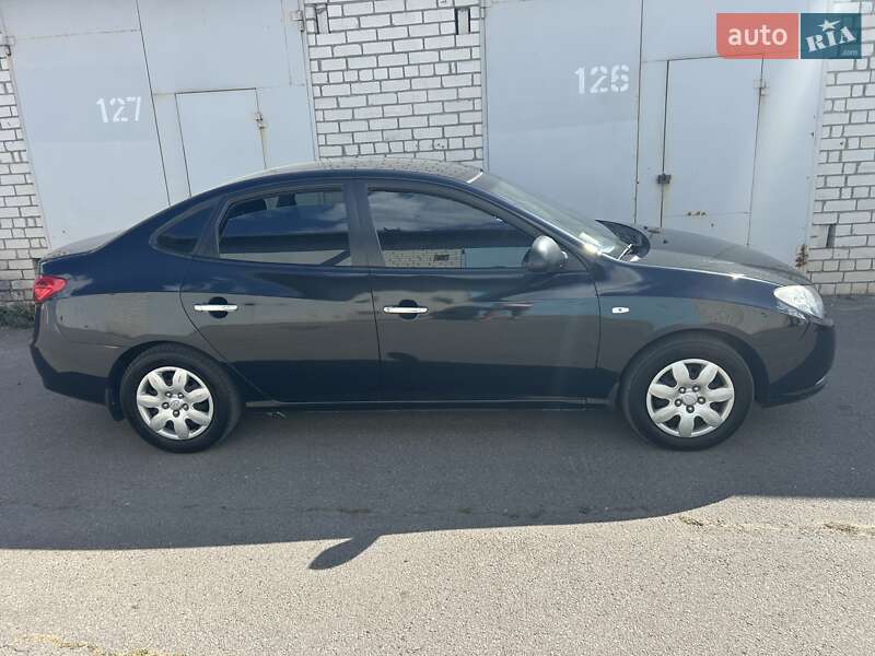 Седан Hyundai Elantra 2008 в Харькове