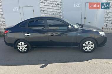 Седан Hyundai Elantra 2008 в 