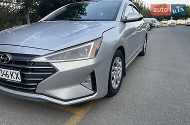 Седан Hyundai Elantra 2018 в 