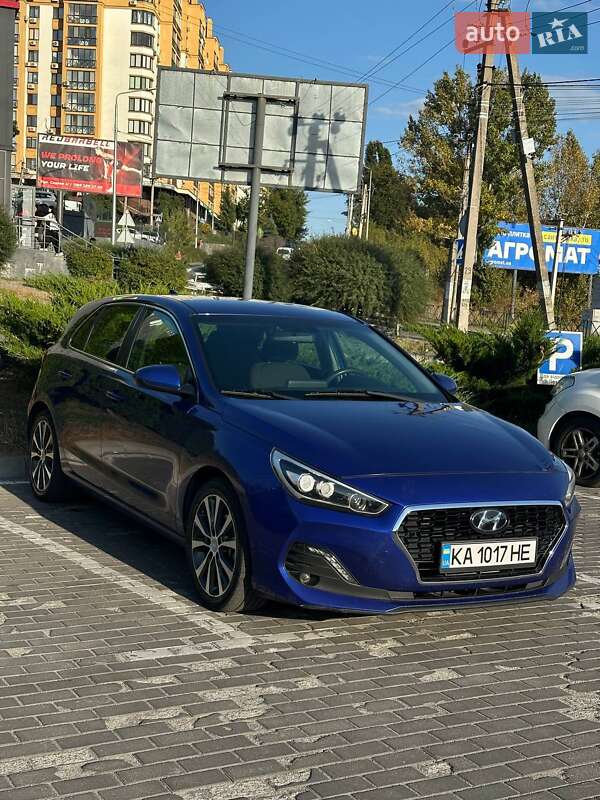 Хэтчбек Hyundai Elantra 2019 в 